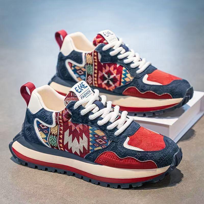 Hongyan New Fashionable Sports Shoes for Comfortable Travel and Leisure Thick Soled Men Shoes